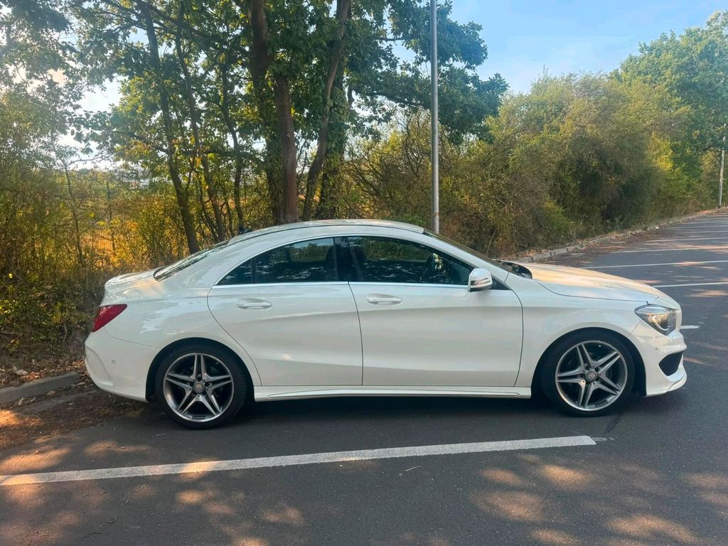 Image of Mercedes-Benz CLA 180