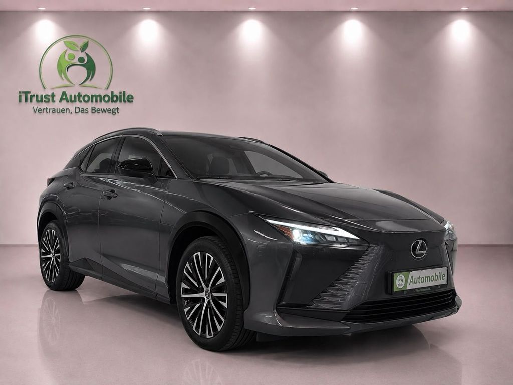 Lexus RZ