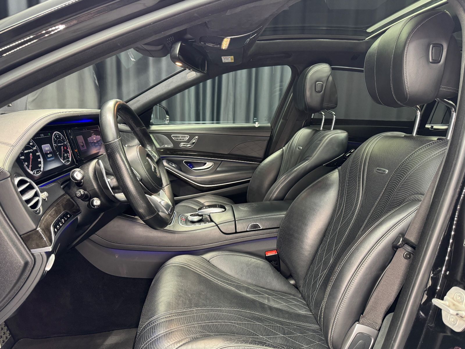 Fahrzeugabbildung Mercedes-Benz S 63 AMG 4Matic L|AMG DRIVERS|LANG|TV|VOLL