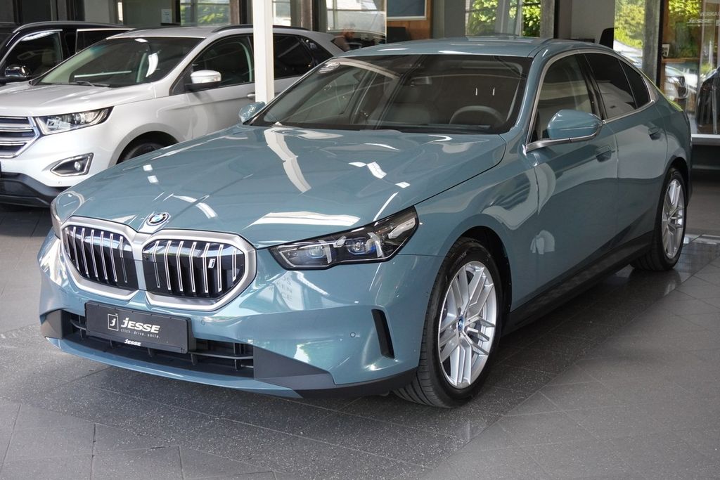 2024 BMW i5