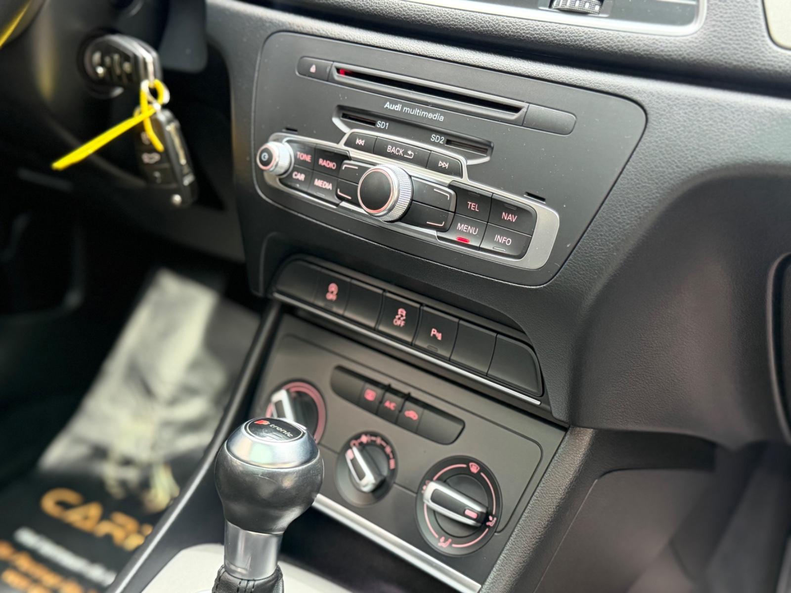 Audi Q3 2.0 TDI quattro/Xenon/Navi/BT/SHZ/PANO