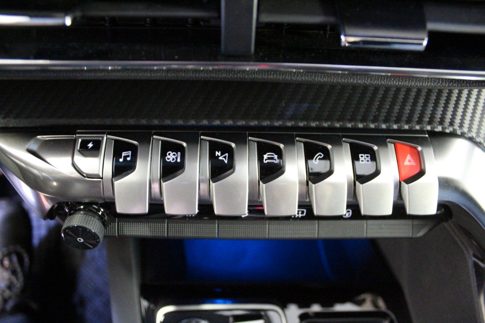 Fahrzeugabbildung Peugeot 3008 Plug-In Hybrid 225 e-EAT8 Allure Pack