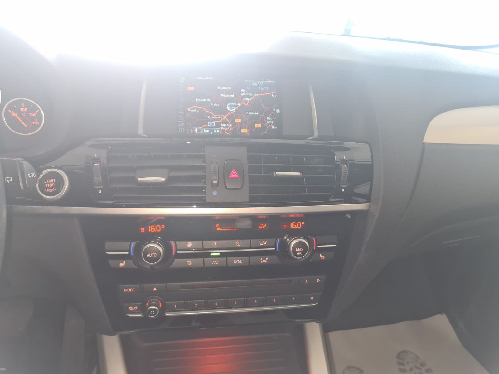 Fahrzeugabbildung BMW X3 xDrive 20 d Advantage / 1. Hand / PANO /