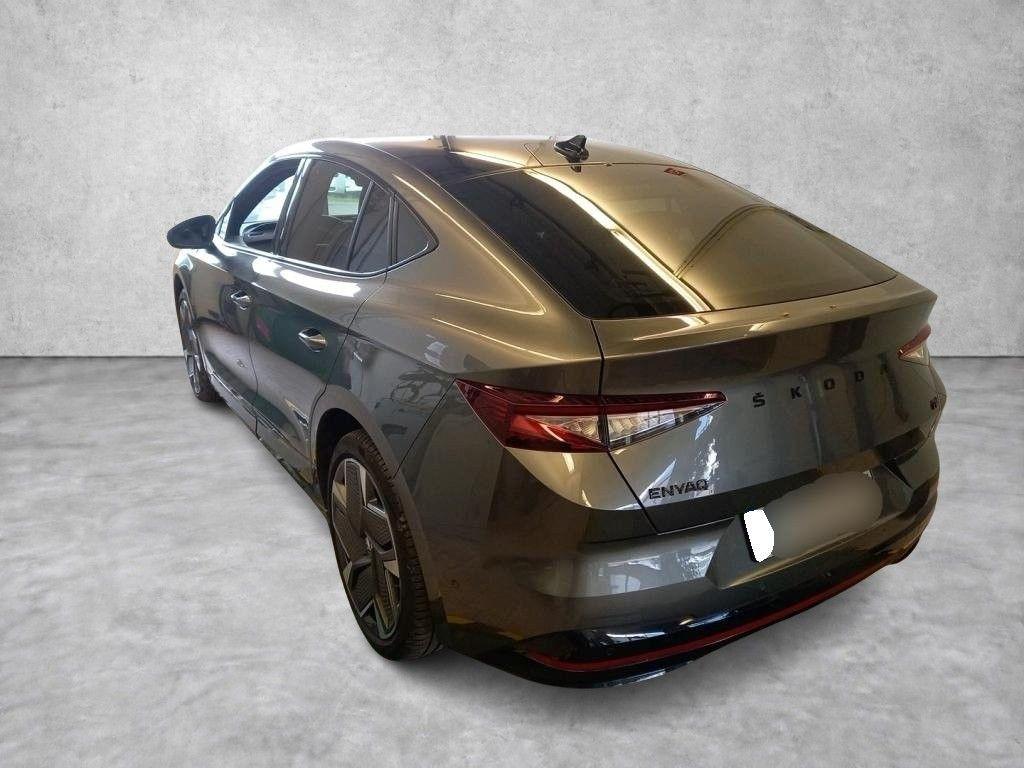 Skoda Enyaq Coupé RS Suite*WÄRMEPUMPE*PANO*AHK*HUD*360