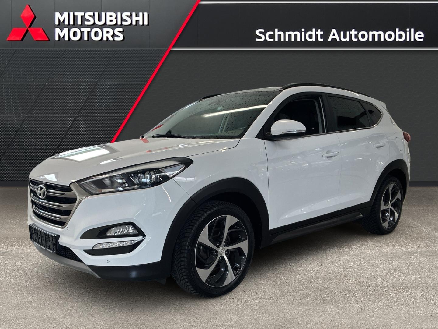 Hyundai Tucson 2.0 CRDi Style 4WD Pano PDC Kamera Shz Te