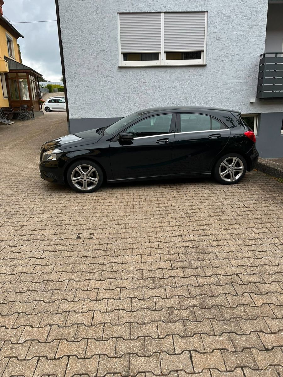 MERCEDES-BENZ A 180 CDI Urban Urban