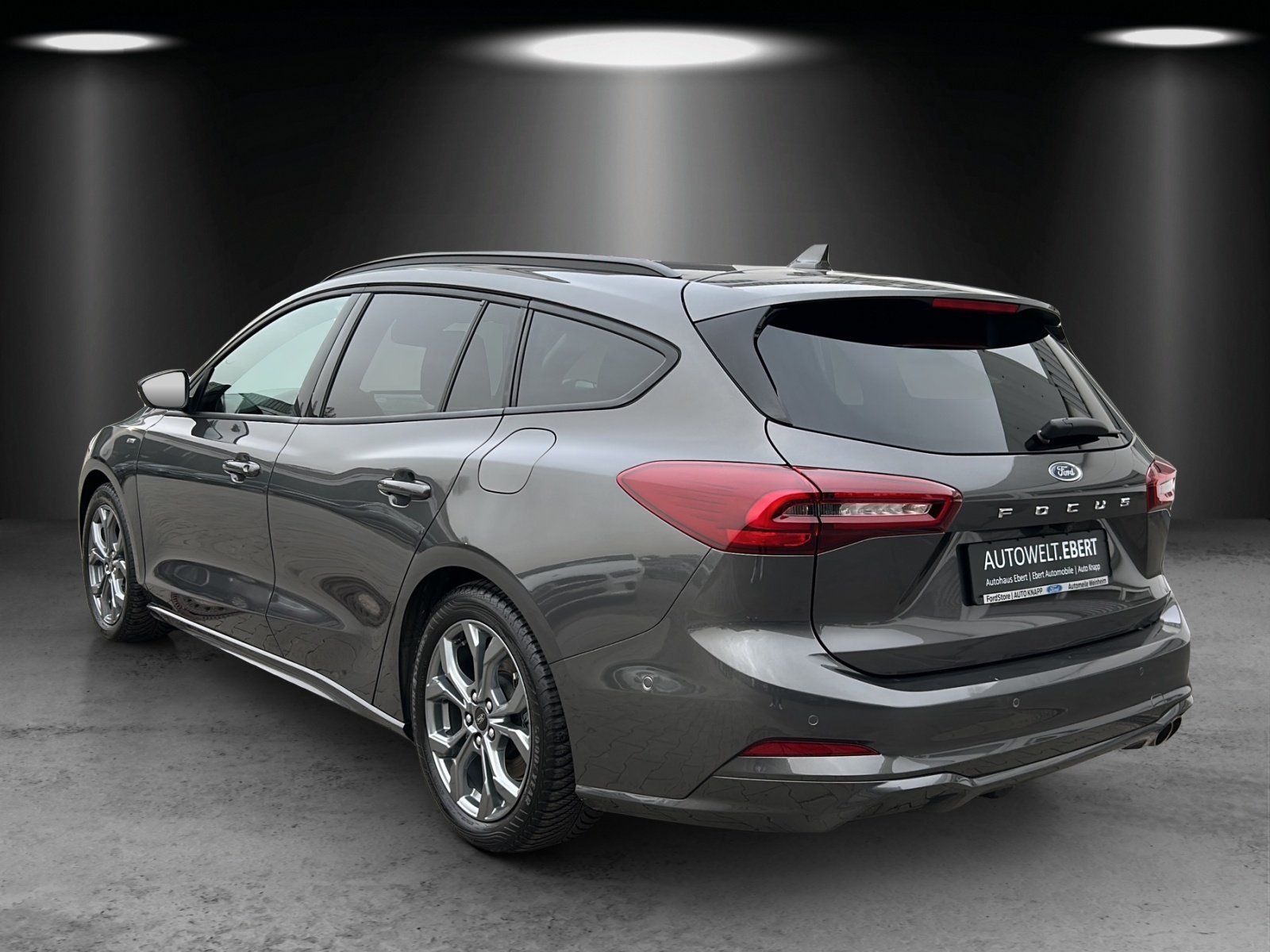 Fahrzeugabbildung Ford Focus 1.0 ST-Line Aut./LED/ACC/KAMERA/AHK/NAVI/