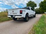 Ford F 150 Lariat 4x4 8-Foot Bet Voll Raptor Fahrwerk - Ford F 150 mit Anhängerkupplung