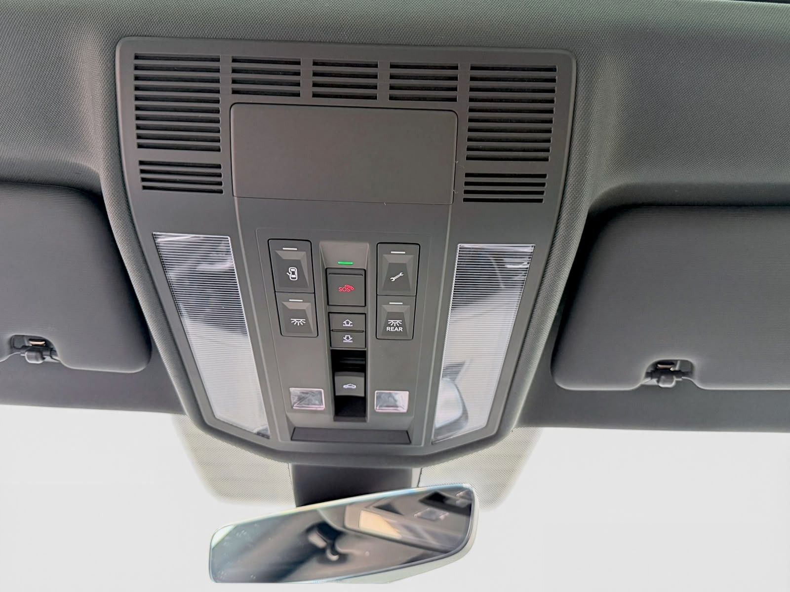 Volkswagen TOUAREG 3.0 TSI R-LINE PANO AHK LUFT 360° MATRIX foto 23