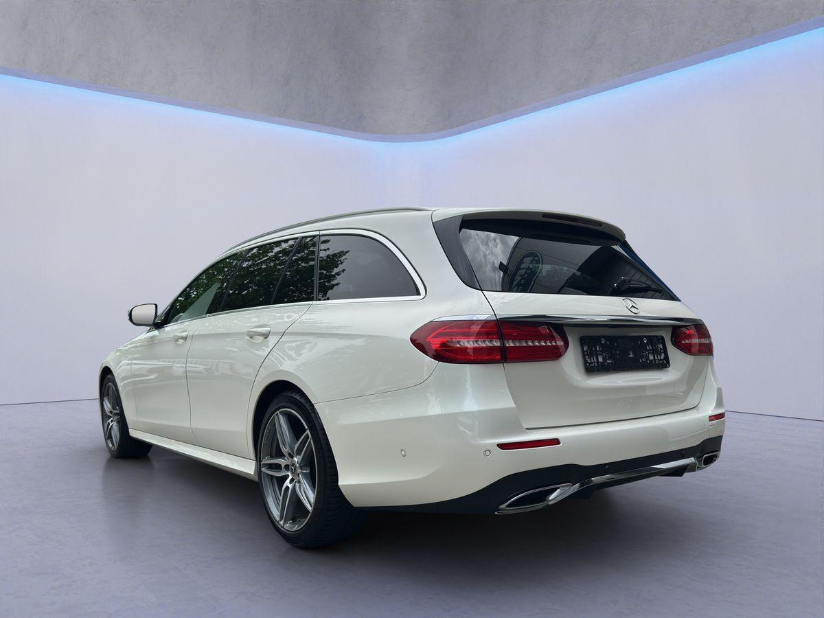 Mercedes-Benz E 220d T AMG-Line LED/360°/Leder/Pano/Burmester