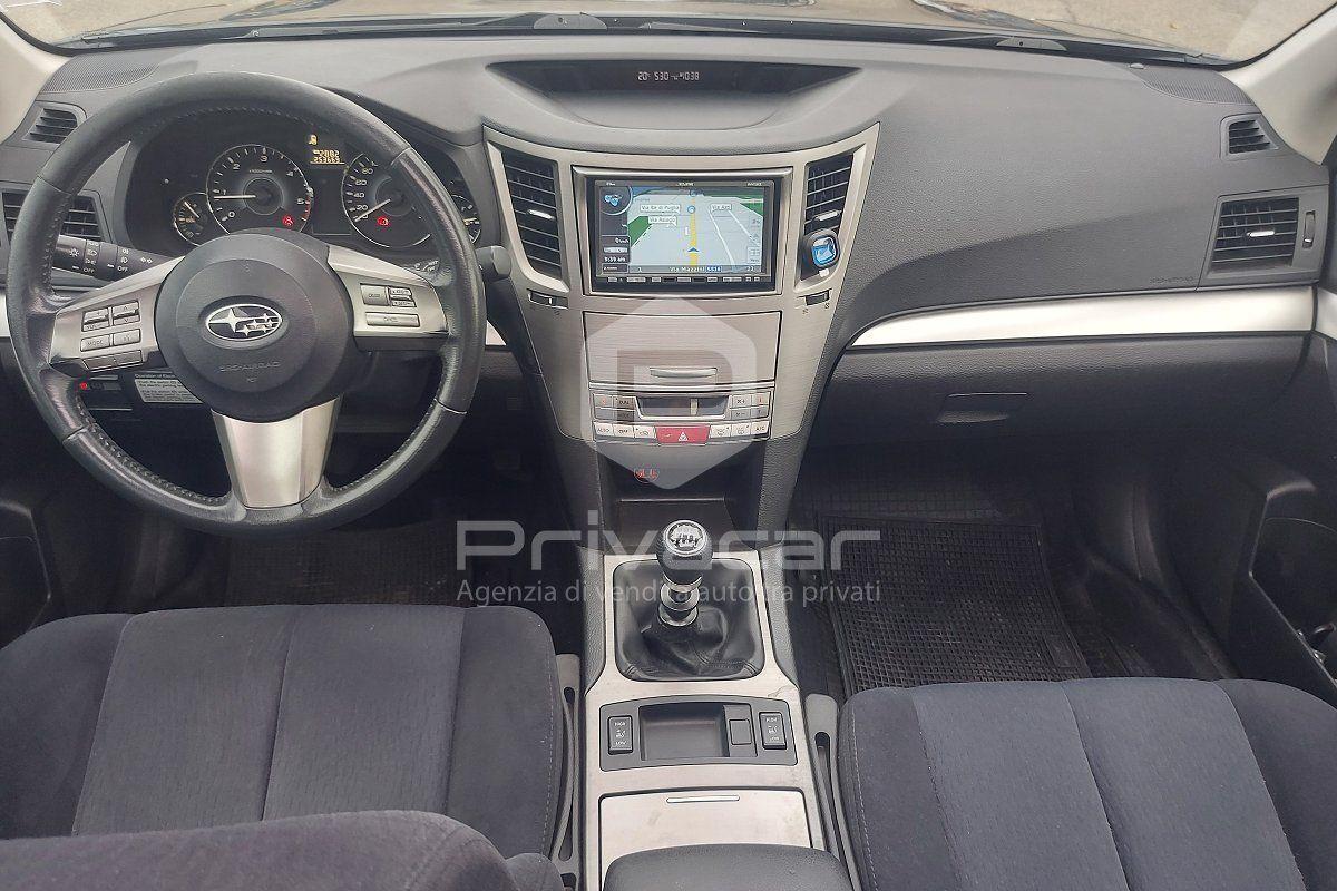 Subaru Outback 2010 — photo 11