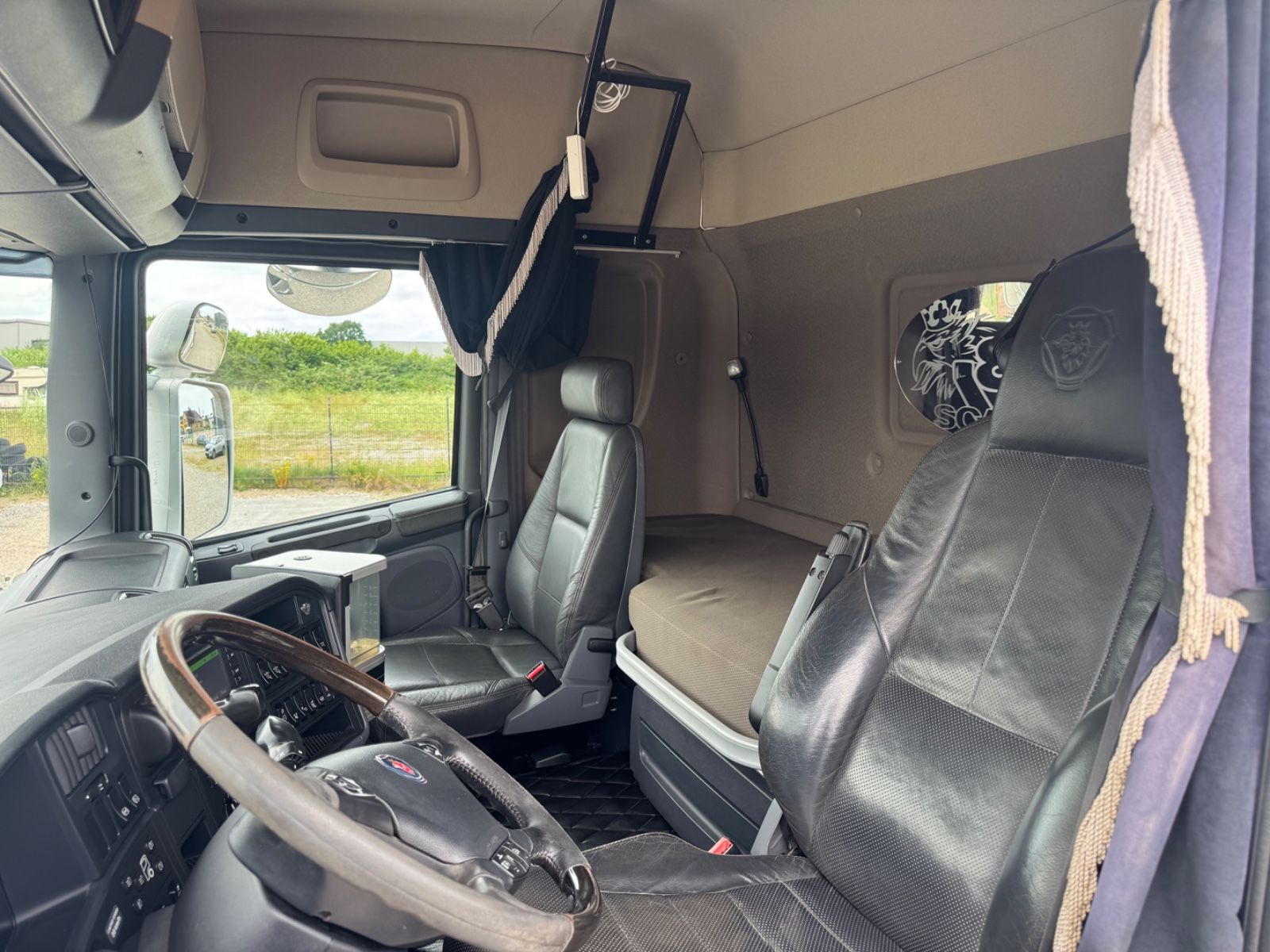 Fahrzeugabbildung Scania R-SERIEN R730 V8