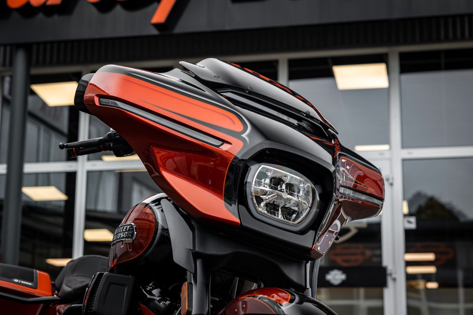 Fahrzeugabbildung Harley-Davidson CVO Street Glide  FLHXSE 121 cui - Jekill -