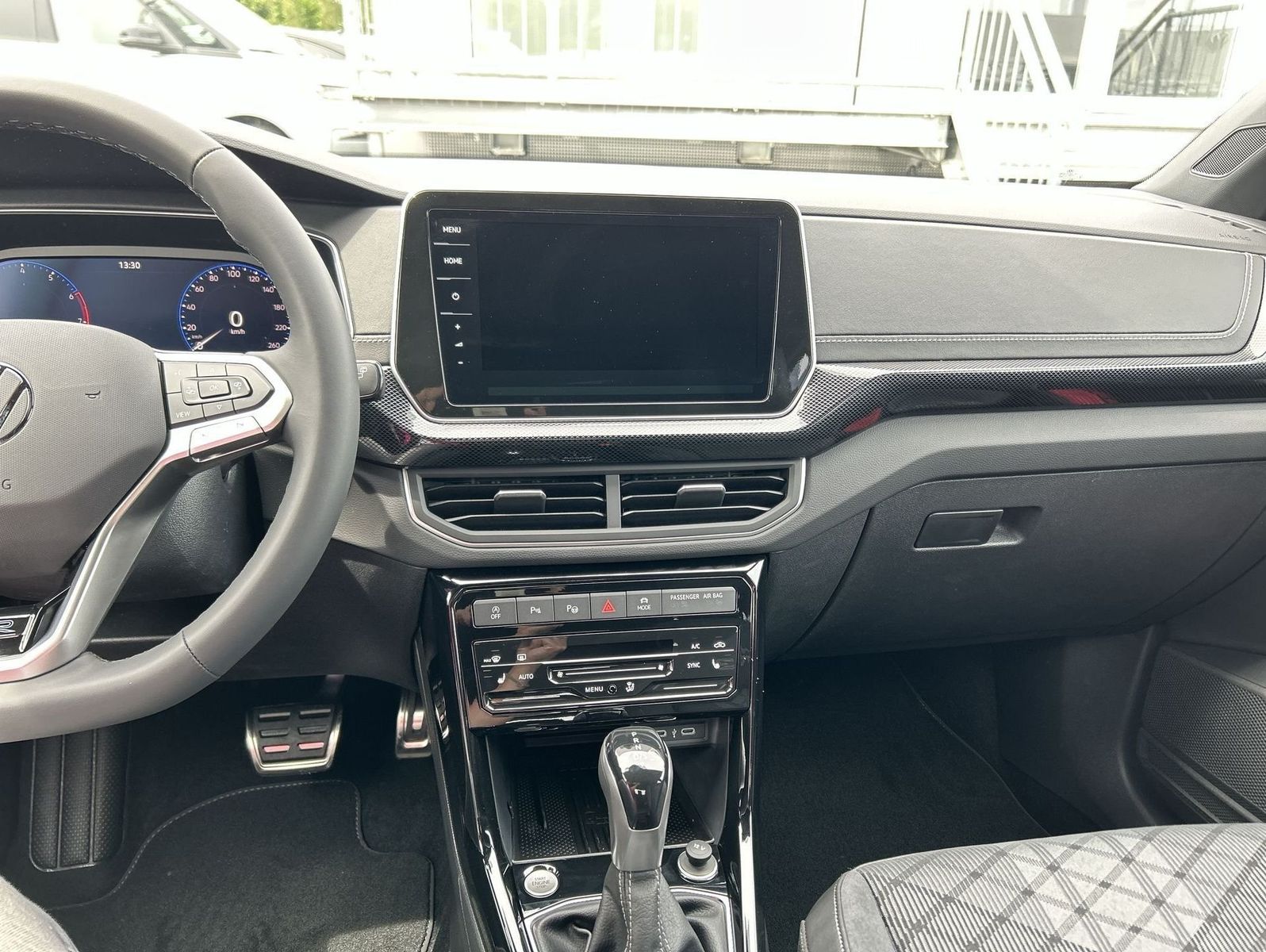 Volkswagen T-Cross - Bild 10