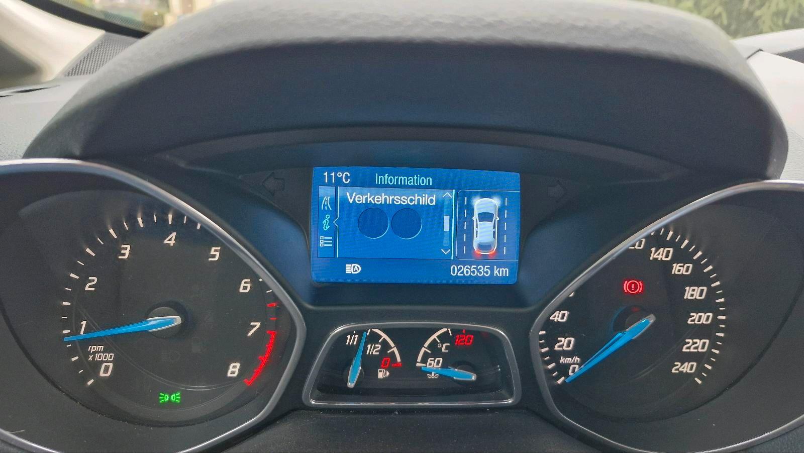 Ford C-MAX 2014 — photo 14