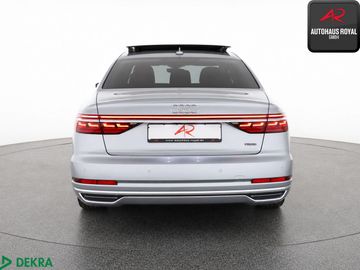 Audi A8 - 4