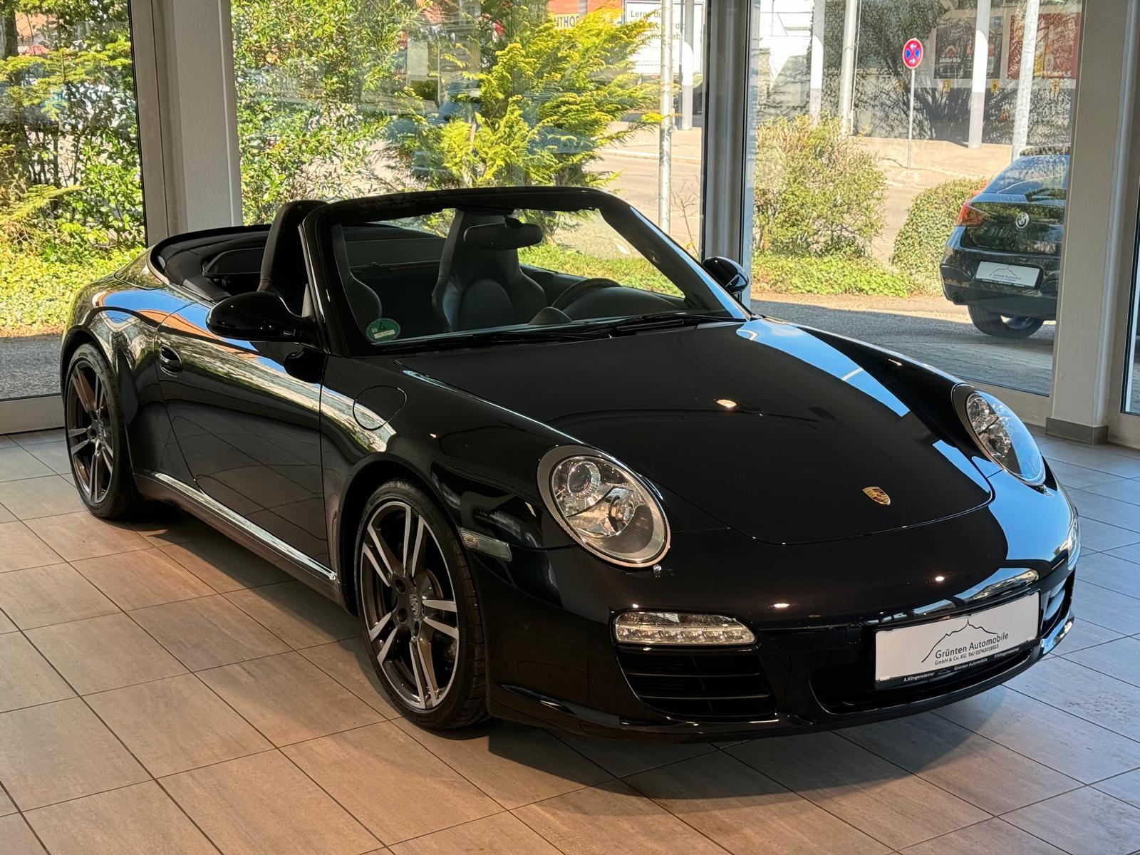 Porsche 911 Carrera Black Edition Cabrio Sport Chrono+