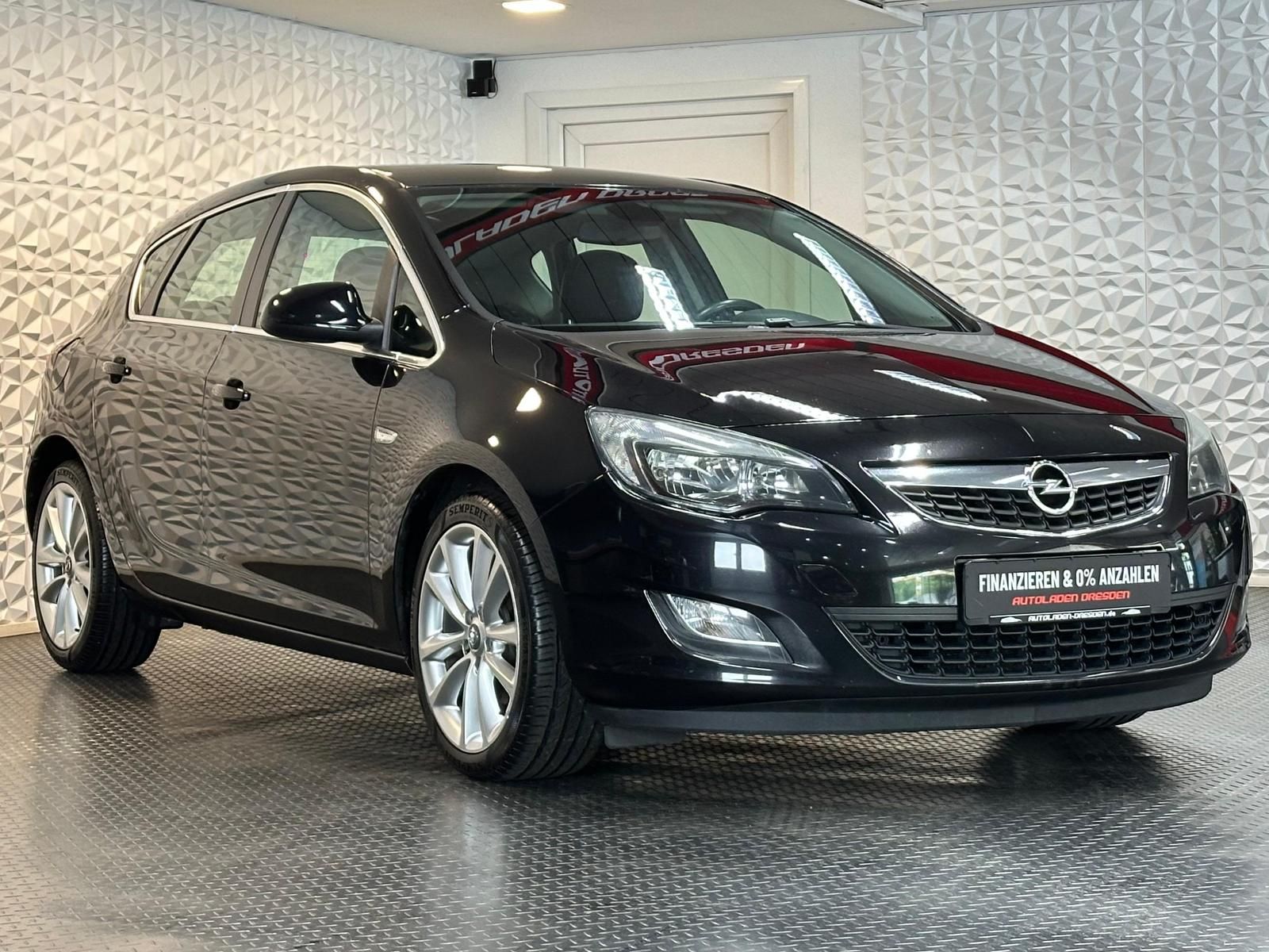 OPEL Astra 1.7CDTI SPORT PDC#NAVI#KLIMA#ALU#TEMPO#SHZ - Image 2
