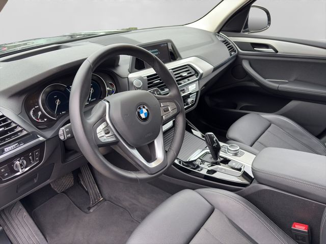 Fahrzeugabbildung BMW X3 xDrive 20d xLine+LED+Kamera+ACC+Head-Up+AHK