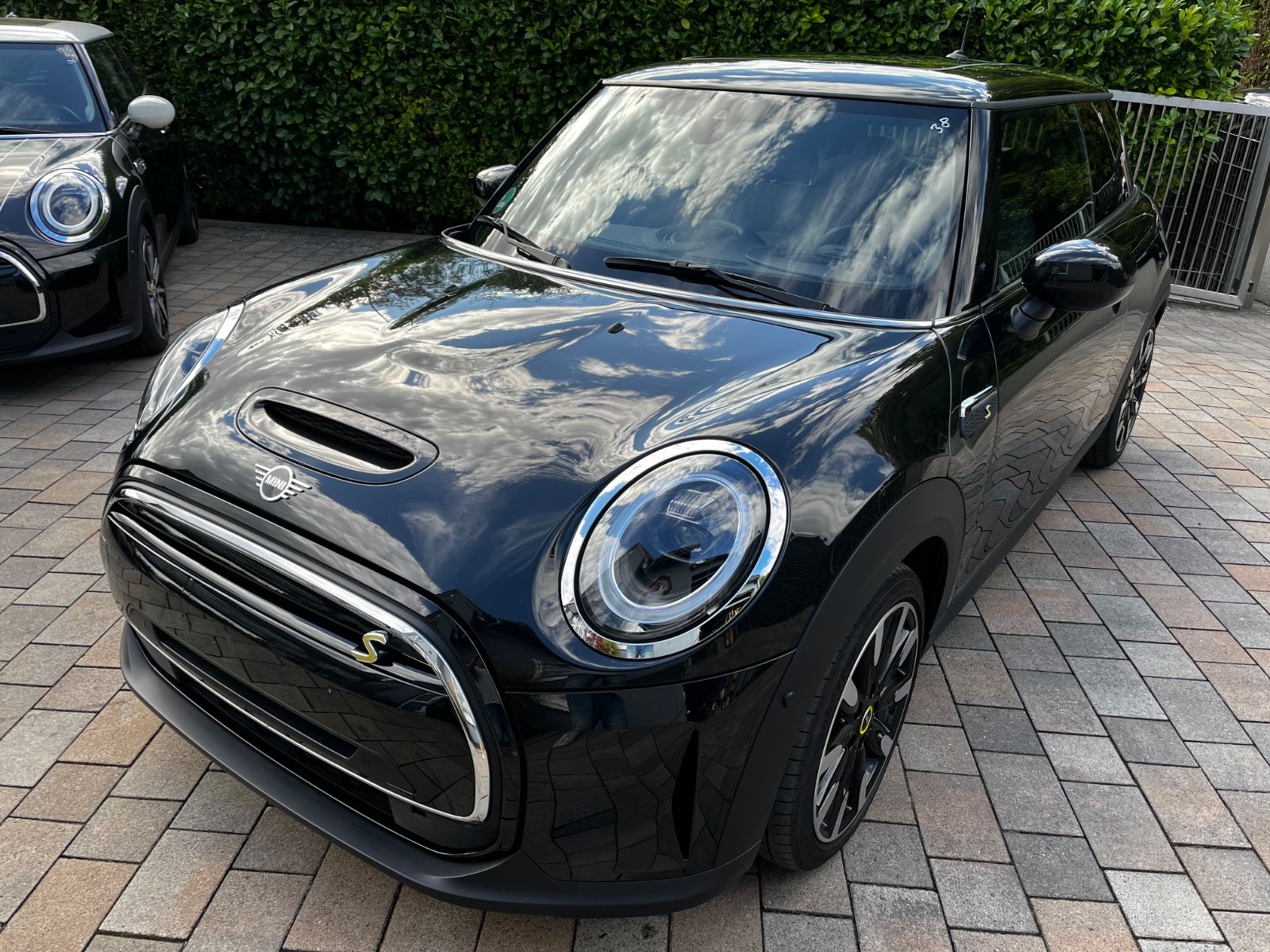 MINI Cooper SE Pano HUD Navi LED KAM H/K 1.Hd 17'' imagem 3