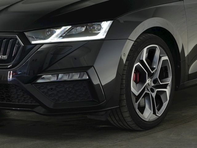 Octavia COMBI RS TSI DSG+LED LICHT+NAVI+RÜCKFAHR