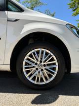 Volkswagen Caddy 1,4TSI NAVI*CarPlay*Sitzheizung*Kamera - VW Caddy von privat