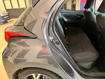 Toyota Yaris - 10