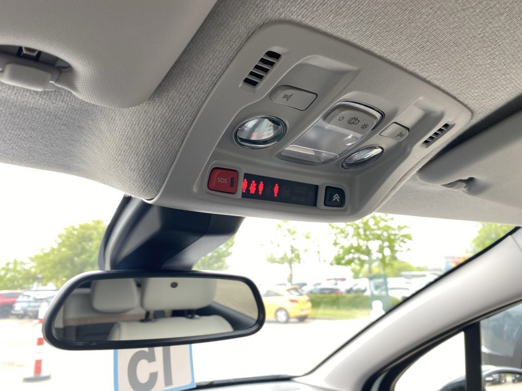 Fahrzeugabbildung Citroën C3 PT 83 S&S MAX *Sitzh*Navi*Cam*Carplay*Touch*