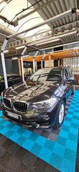 BMW X3 xDrive20i ADVANTAGE AT ADVANTAGE - BMW X3: At