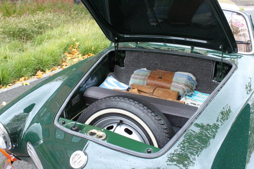 Volkswagen Karmann Ghia