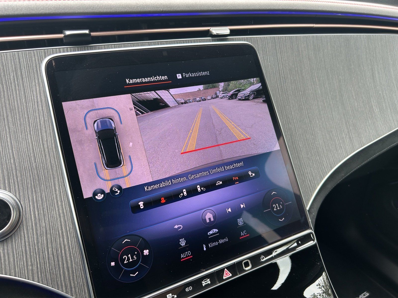 Fahrzeugabbildung Mercedes-Benz EQS450+ SUV AMG Advan 22" Pano AHK KeyGo TV 360°