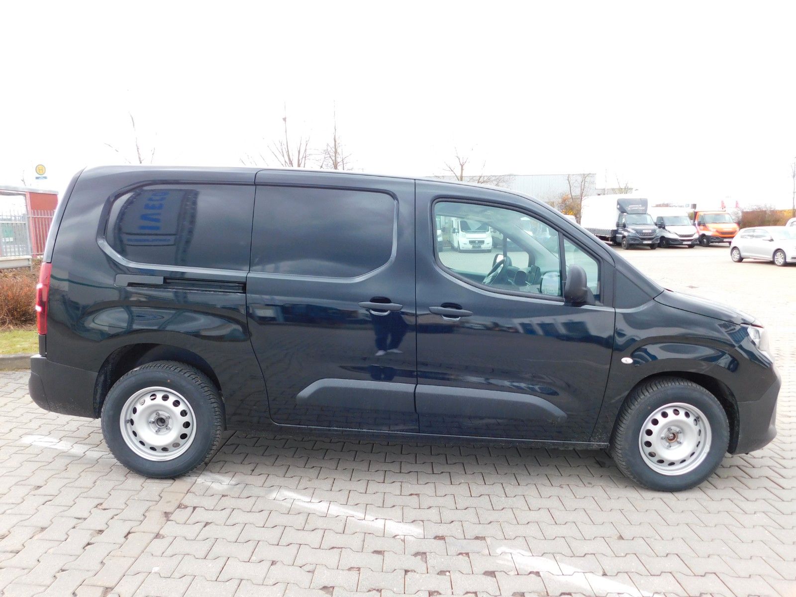 Fahrzeugabbildung Fiat Doblò KaWa XL 130 PS Diesel Laderaumpaket