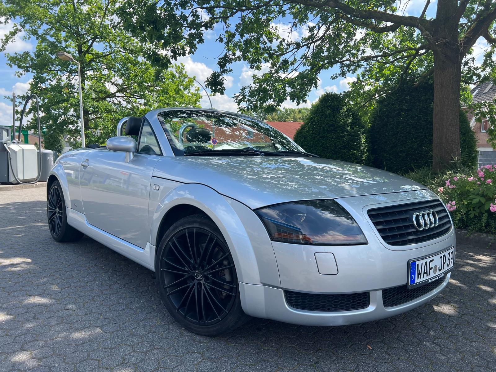 Audi TT Roadster 1.8T 132 kW /S line -