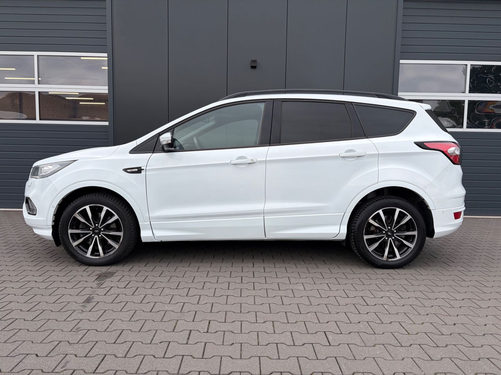 Ford Kuga ST-Line Allrad Automatik Navi Kamera AHK imagem 2