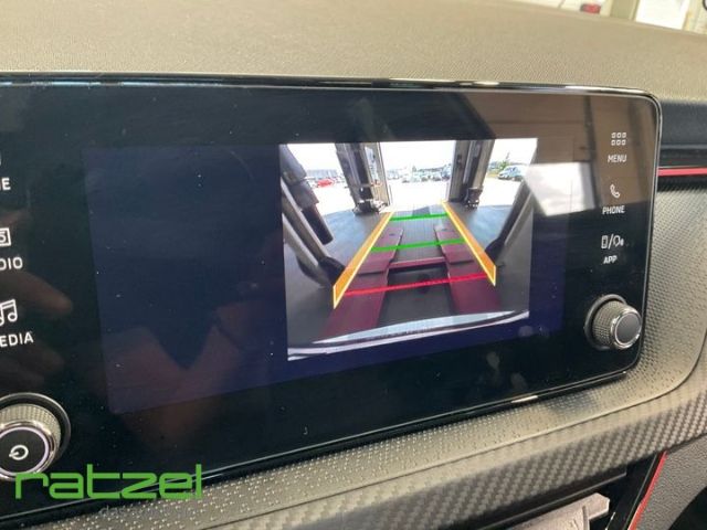 Fahrzeugabbildung SKODA Kamiq Monte Carlo 1.0 TSI Panorama LED LaneAssis