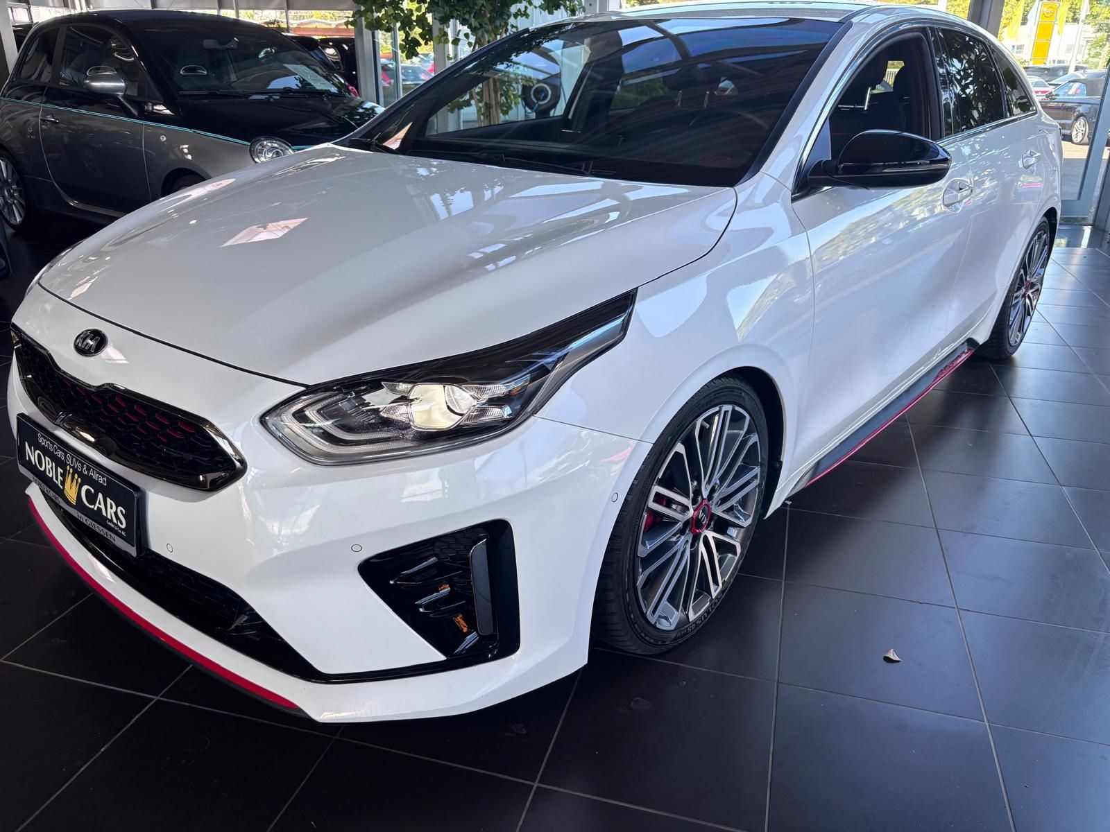 Fahrzeugabbildung Kia ProCeed GT AHK LED NAVI ALU