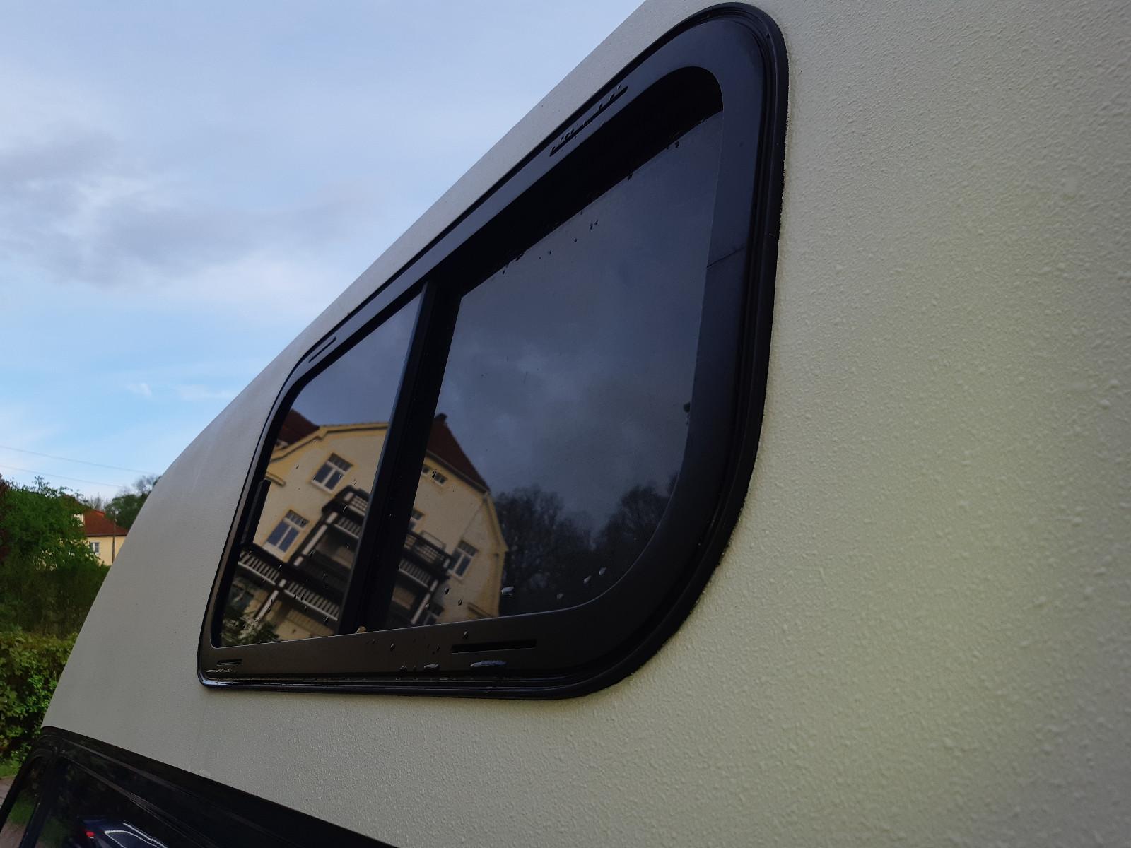 Volkswagen VW T5 Hochdach  Allrad Camper  Tischlerausbau 