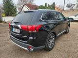 Mitsubishi Outlander Diamant Edition 4WD - Mitsubishi Outlander mit Panoramadach