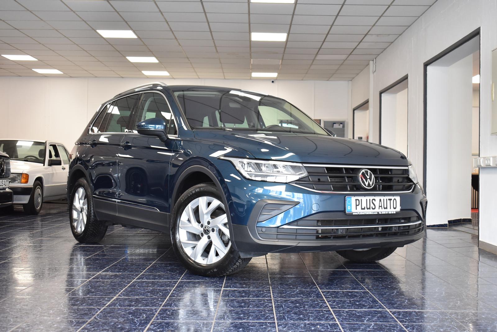Volkswagen Tiguan 1.5 TSI Move ACC Navi LED Kamera 1-Hand