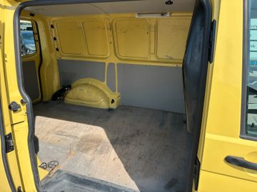 Volkswagen T6 Transporter - 8