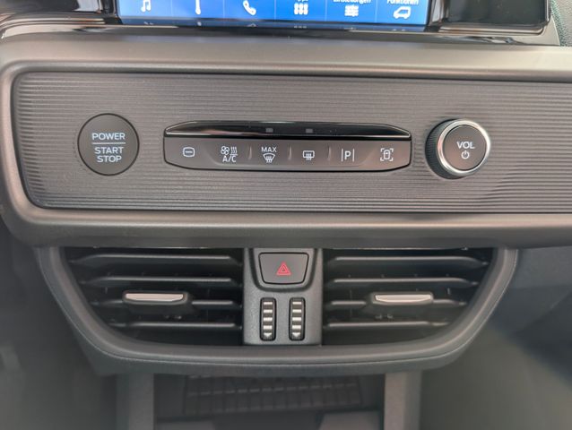 Ford Tourneo Courier Titanium WipaAHK 5JGarantie!