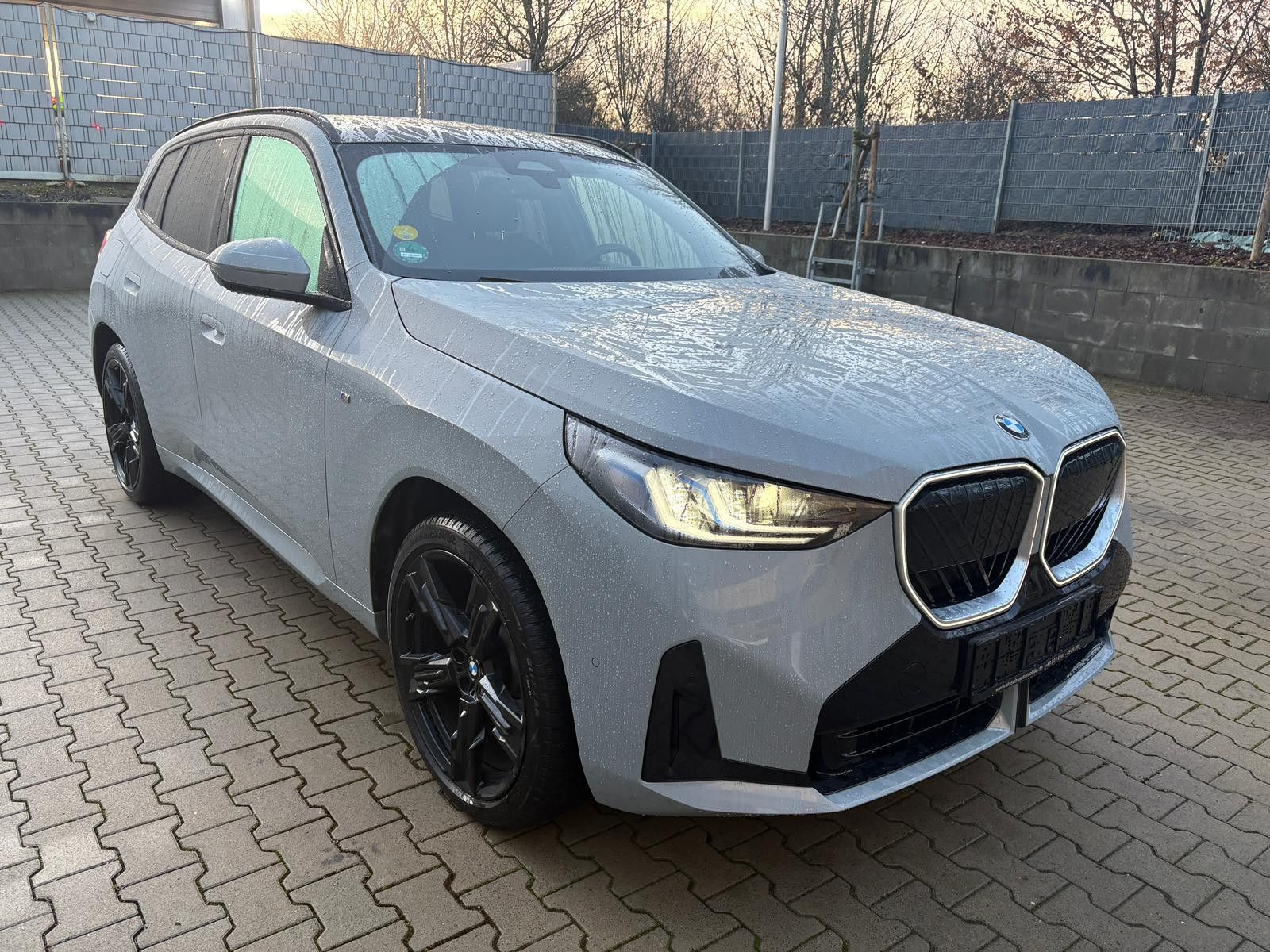 BMW X3 xDrive20d M Sport/Panorama/ICONIC/21Alu imagem 3
