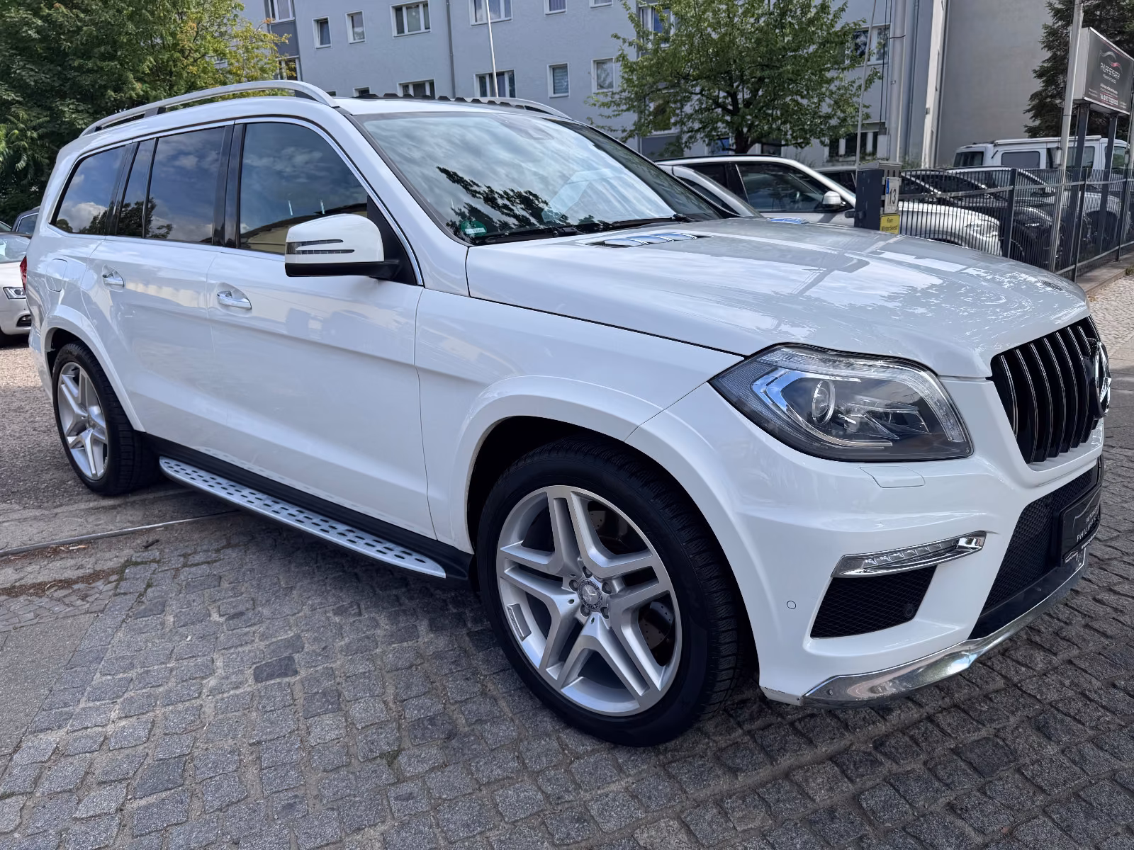 MERCEDES-BENZ GL 500 - 7 places