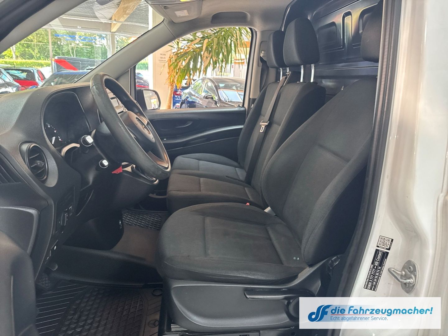 Fahrzeugabbildung Mercedes-Benz Vito Kasten 111 CDI WORKER FWD kompakt BlueTEC T