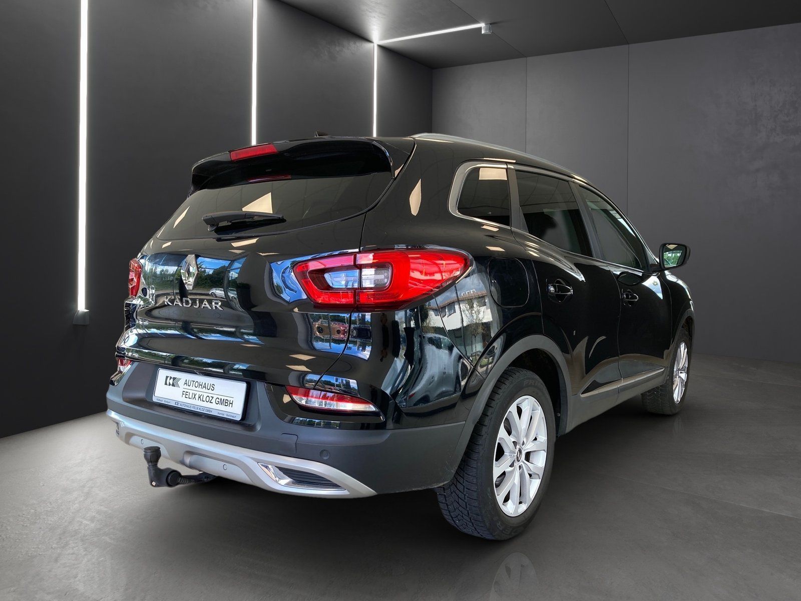 Fahrzeugabbildung Renault Kadjar 1.3 TCe 140 Limited*Navi*AHK*PDC*Sitzheiz