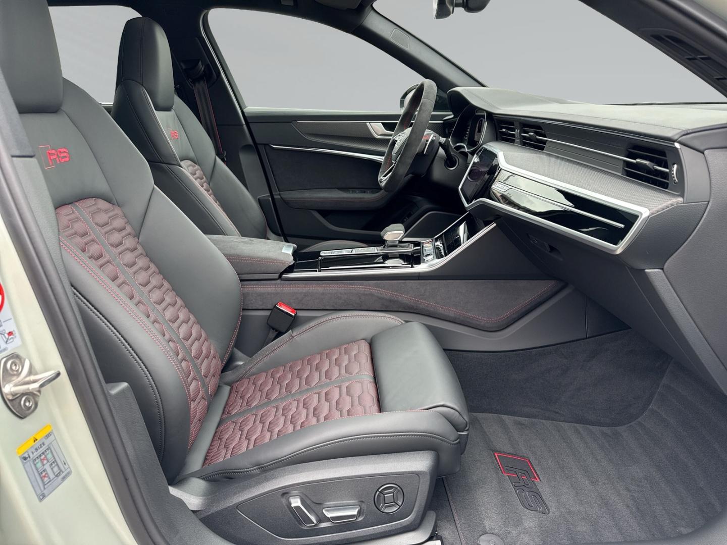 Audi RS6 Avant performance 360°+B&O Adv+Keramik+Sthz