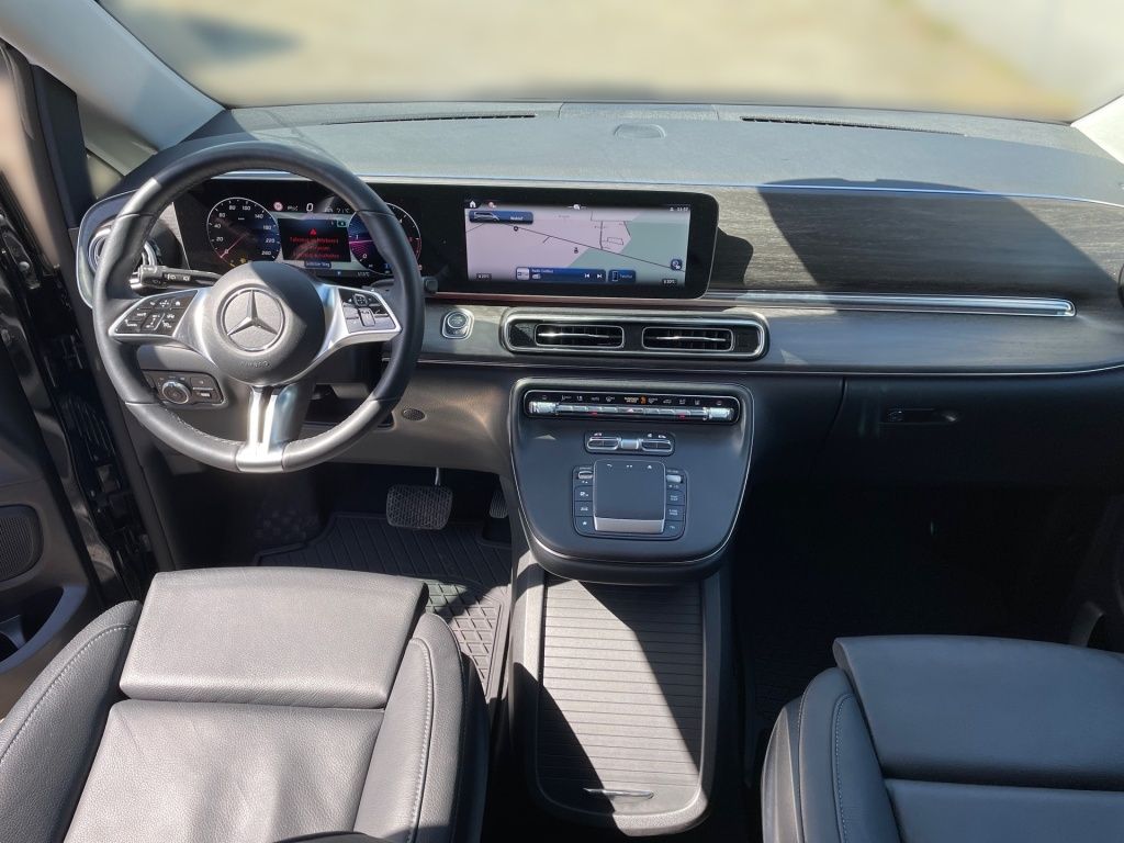 Fahrzeugabbildung Mercedes-Benz V 300 d AV/Extralang 4x4 STHZ, AHK, 360°, SHZ