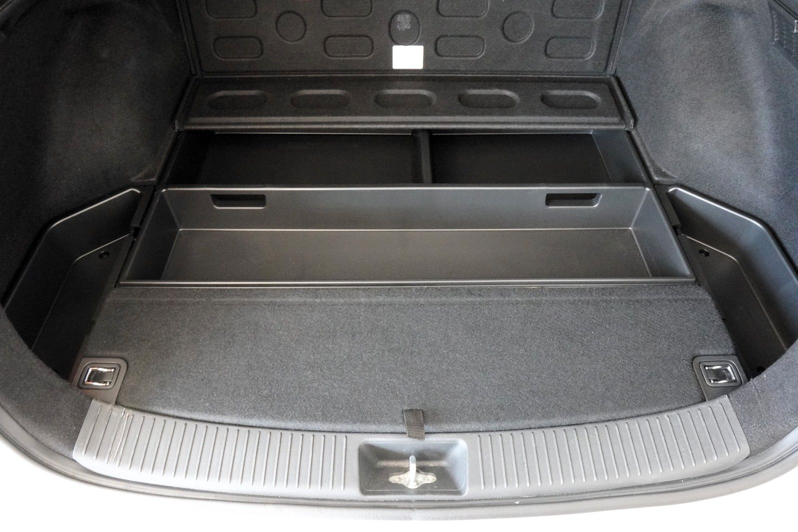 Fahrzeugabbildung Hyundai i30 cw Family *Shz*8-fach*HU Neu*