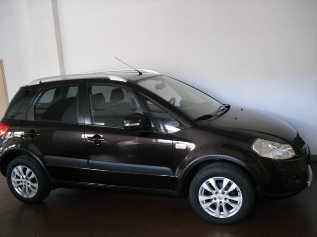 Suzuki SX4 Classic 1.6 VVT 4WD Style,Navigation,AHZV