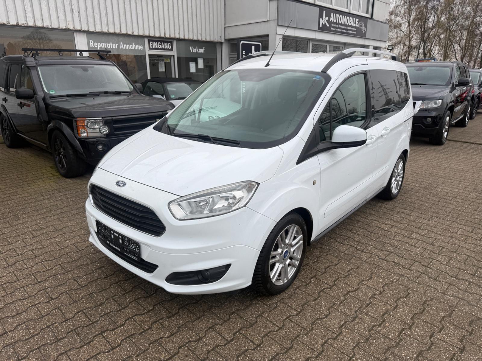 Ford Tourneo Courier Titanium * Klima*Temp*AHK*5.Sitz